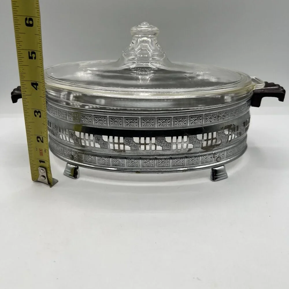 Pyrex 1.5qt Vintage Oval Glass Casserole Dish Etched Silver Plated Footed Holder
